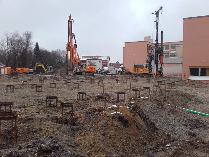 Pfaffenhofen, Erweiterung Grund- und Mittelschule